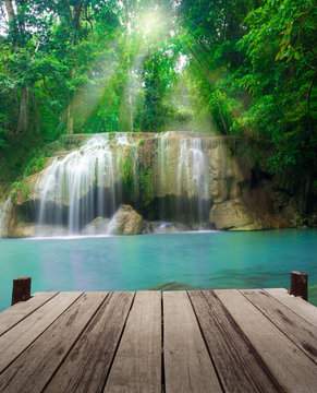 Erawan Waterfall, Kanchanaburi, Thailand © showcake