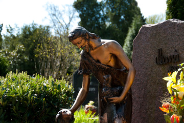 Friedhofsstatue #1409