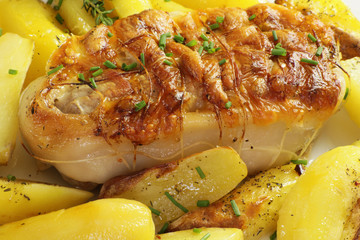 rôti de veau et pommes de terre 19042015 © ALF photo