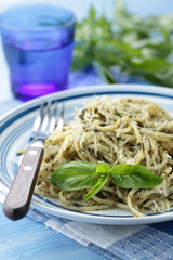 Spaghetti with pesto