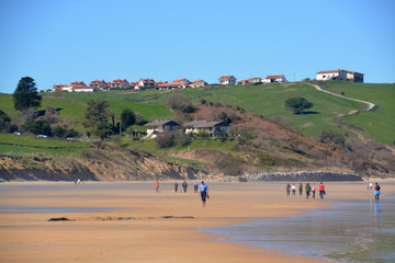 Obraz premium panoramica de la playa de oyambre, Cantabria