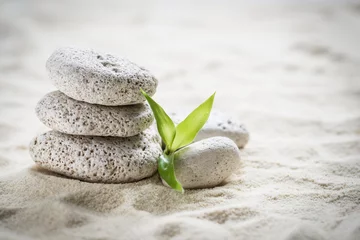 Photo sur Plexiglas Pierres dans le sable pierres zen