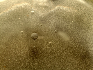 Planeten aus Erdnussöl