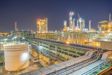 Fototapeta premium Twilight scene of Petroleum and chemical plant
