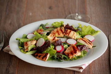 salad with grilled chicken