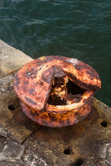 Whitby harbour rusted mooring