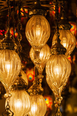orientalische Lampen im Großen Basar in Istanbul
