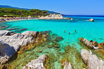 Fototapeta na wymiar wonderful sea lagoon with turquoise water looks like paradise