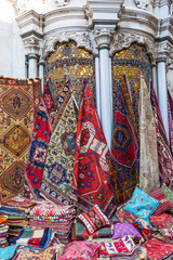 Teppiche auf einem Basar in Istanbul, Türkei