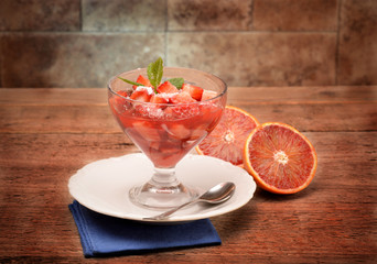 COCKTAIL AND DESSERT OF STRAWBERRIES