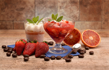 COCKTAIL AND DESSERT OF STRAWBERRIES