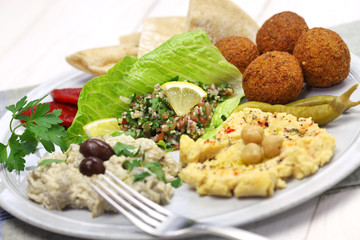 hummus, falafel, baba ghanoush, tabbouleh and pita