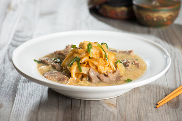 wat tan hor, popular cantonese fried noodle in south east asia