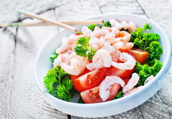 salad with shrimps
