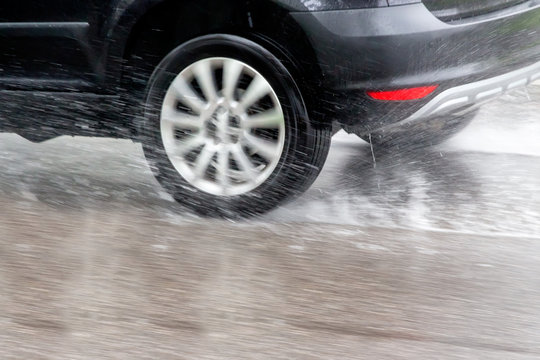 Autos im Regen