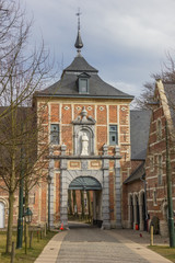 Fototapeta na wymiar Entrance gate to the Park abbey near Leuven