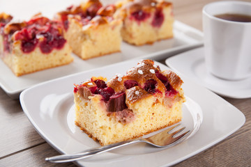 Rhababer-Kirsch-Kuchen