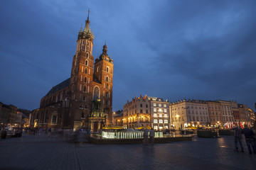 Fototapeta premium Church of St. Mary in Krakow Main Market Square