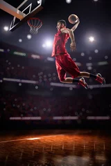 Schilderijen op glas red Basketball player in action © 103tnn