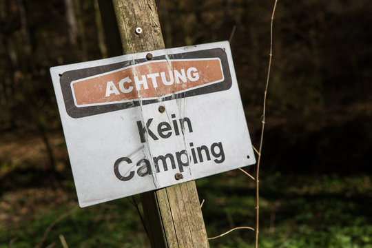 Kein Camping/Campen Verbot Achtung Schild