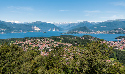 Fototapeta na wymiar Panoramic view of Lake Maggiore and mountain backdrop