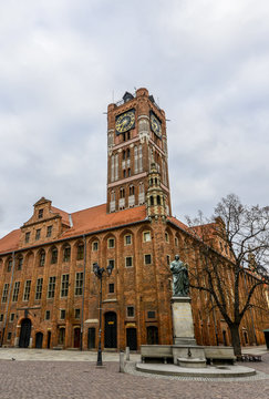 Torun (Poland)- City Hall Tower and Nicolaus Copernicus Statue