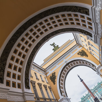 Arch of General Staff Building and Alexander Column in Saint Pet