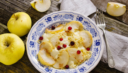 pasta with mozzarella cheese, apples and cranberries