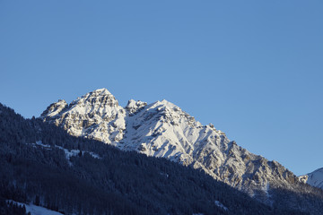 Fototapeta na wymiar Berge und Gletscher in den Alpen