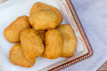 pirozhki, russian traditional food, Meat patties in the plate, v