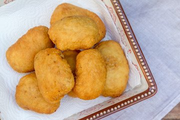 pirozhki, russian traditional food, Meat patties in the plate, v