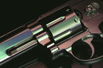 Revolver chromé
