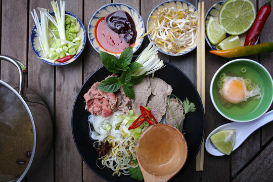 Pho, Vietnamese rice noodles