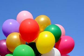 Fototapeta na wymiar multicolored balloons