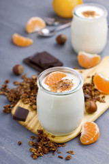 Yogurt with granola