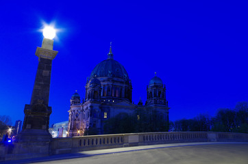 berliner dom zur blauen stunde © annabell2012