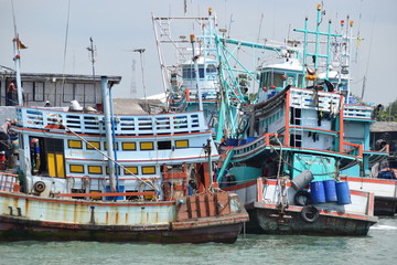 Fototapeta na wymiar Fischerboote in Ban Phe