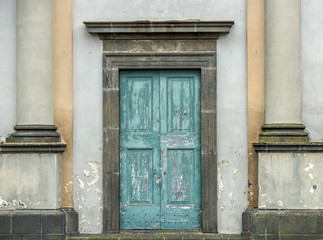 Fototapeta na wymiar Entrance of a church