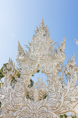 Fototapeta na wymiar Wat rong khun, Thailand famous temple after earthquake