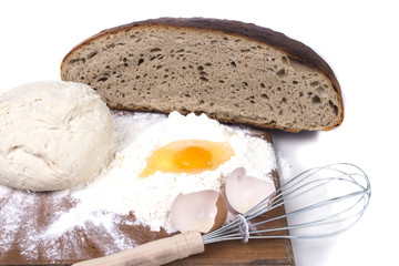 fresh ingredients and apparatus for making bread