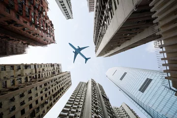 Fensteraufkleber Flugzeug City buildings