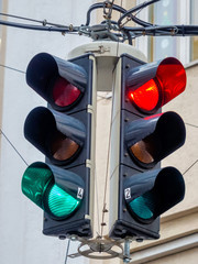 Ampel mit rotem und grünem Licht