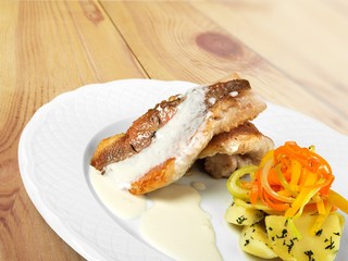 Appetizing. Grilled salmon and vegetables