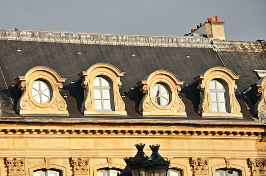 Par&iacute;s, Francia, buhardillas de la Plaza Vend&ocirc;me