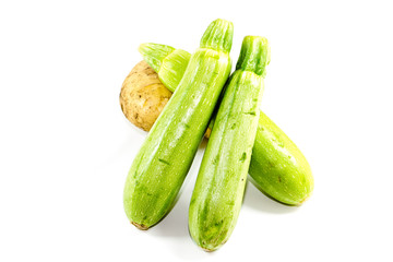 Frische Grüne Zucchini mit Kartoffeln