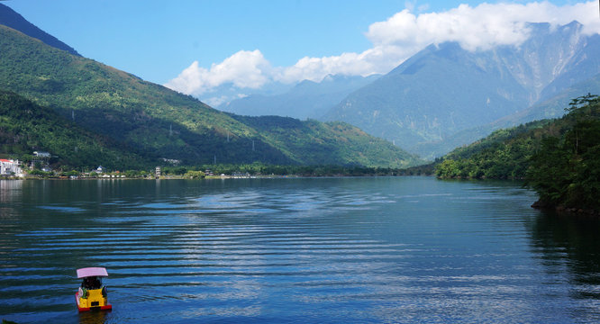 Liyu Lake In Taiwan.