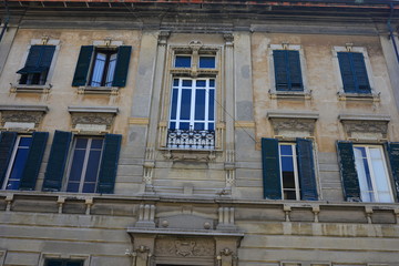 Fototapeta na wymiar Facciata palazzo signorili, centro storico, Pisa