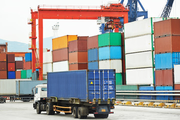 Cargo dock terminal with sea containers