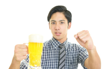 ガッツポーズのビジネスマン