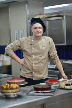 chef preparing desert cake in the kitchen